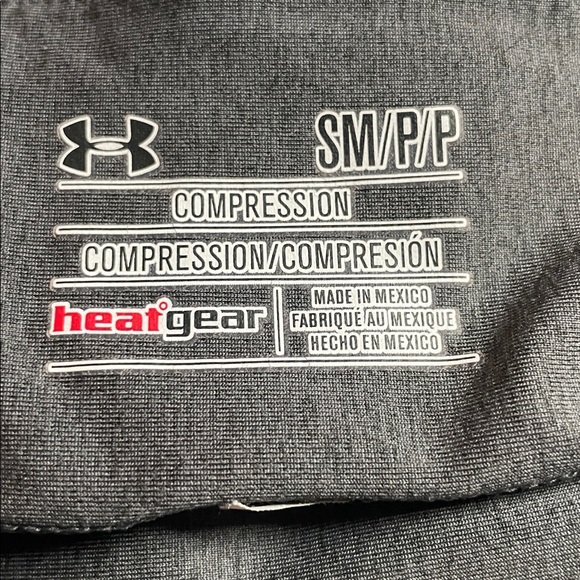 Under Armour Compression Heat Gear Knee Length Leggings - Dark Gray - Picture 4 of 9